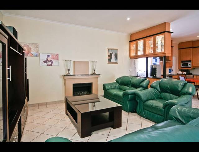 3 BEDROOM HOUSE FOR SALE IN OBSERVATORY